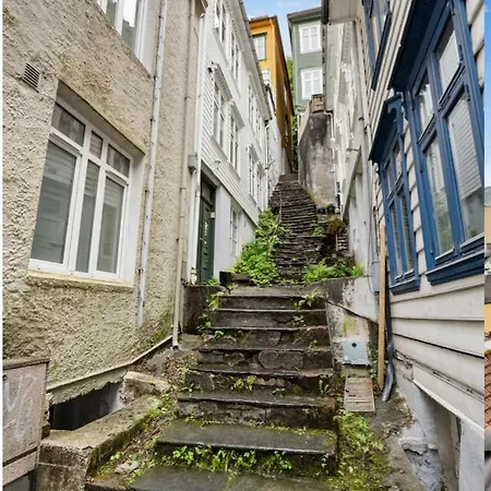 Private In Historic Street Apartment Bergen