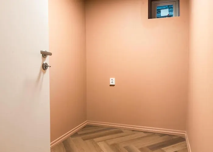 Private In Historic Street Διαμέρισμα *